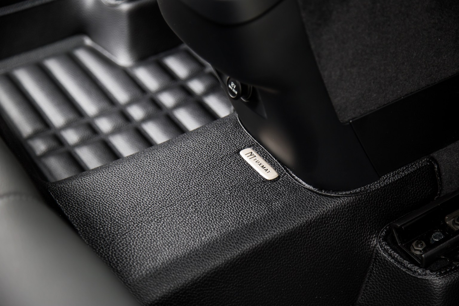 Review TuxMat Canadian Auto Review