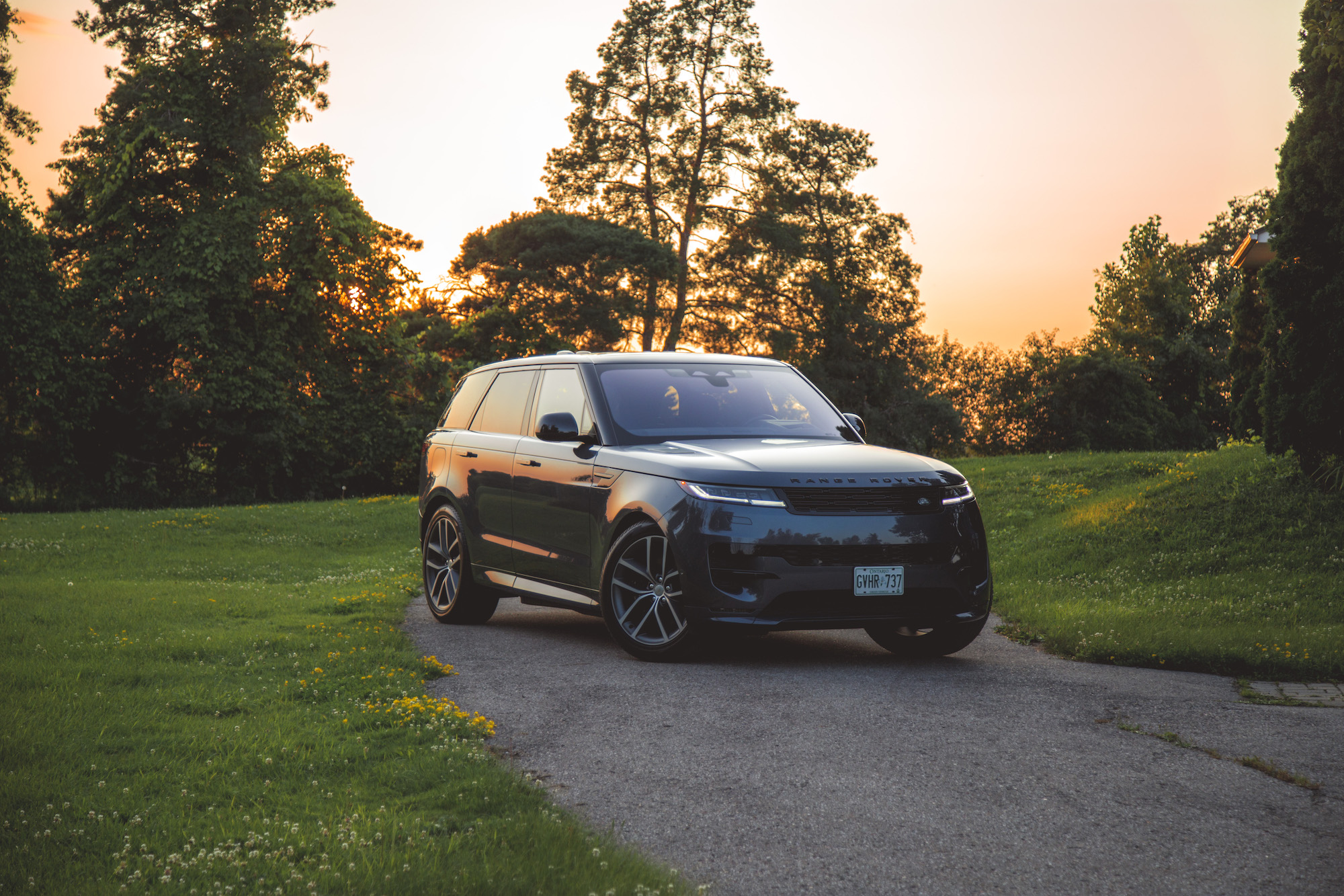 Review: 2023 Range Rover Sport P440e – Canadian Auto Review