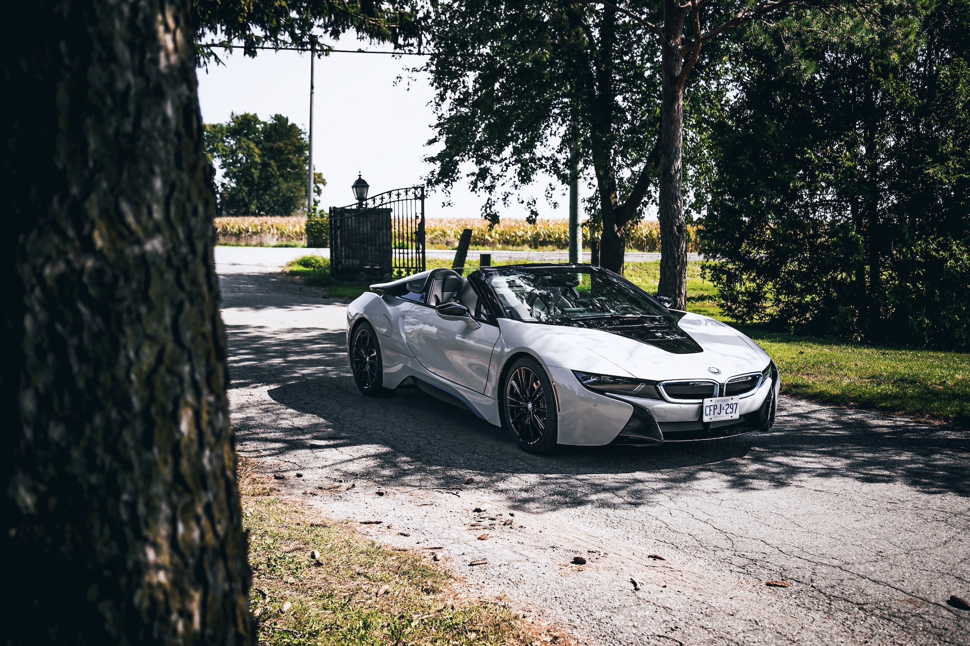 Review: 2019 BMW i8 Roadster