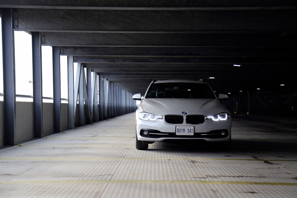 Review: 2016 BMW 328i xDrive Touring – Canadian Auto Review