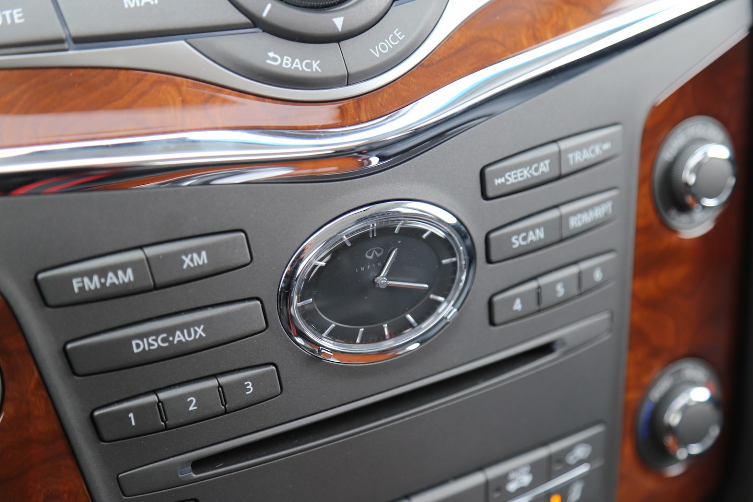 Infinity Cars Clock Review: 2015 Infiniti QX80 – Canadian Auto Review