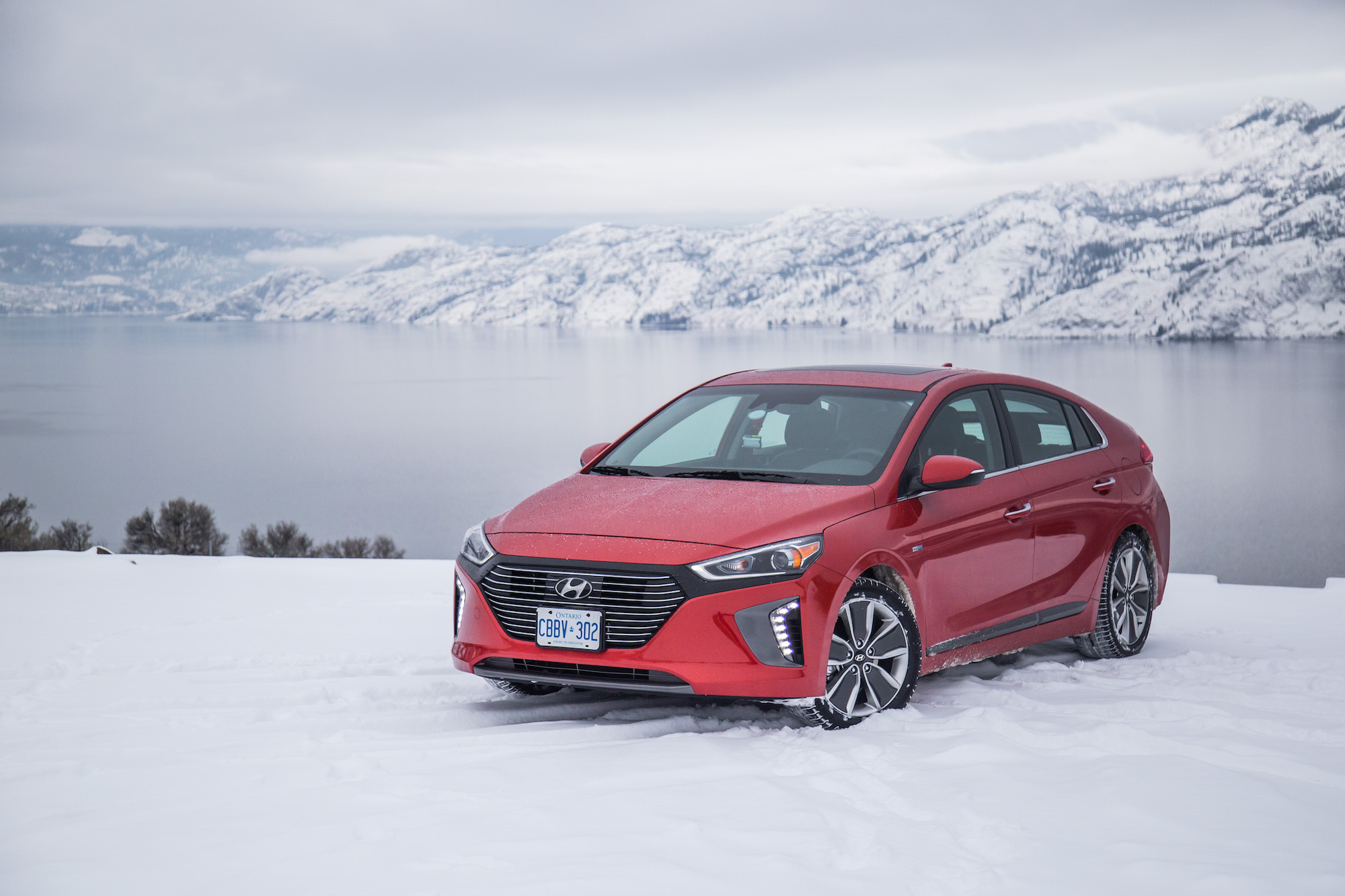 Review: 2017 Hyundai Ioniq
