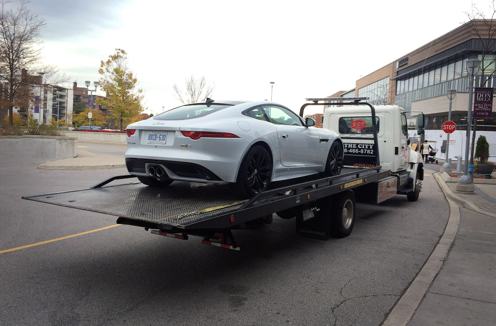 Review: 2016 Jaguar F-Type S AWD