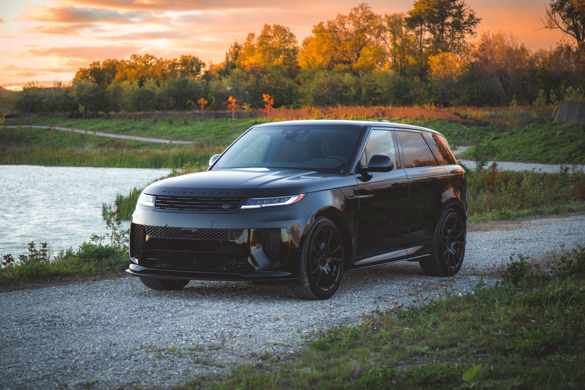 Review: 2026 Range Rover Sport SV Black
